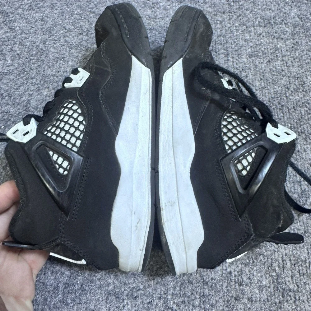 Jordan Sneakers Kids 3Y Air Jordan 4 Retro Black White FV4537-001 Basketball EUC